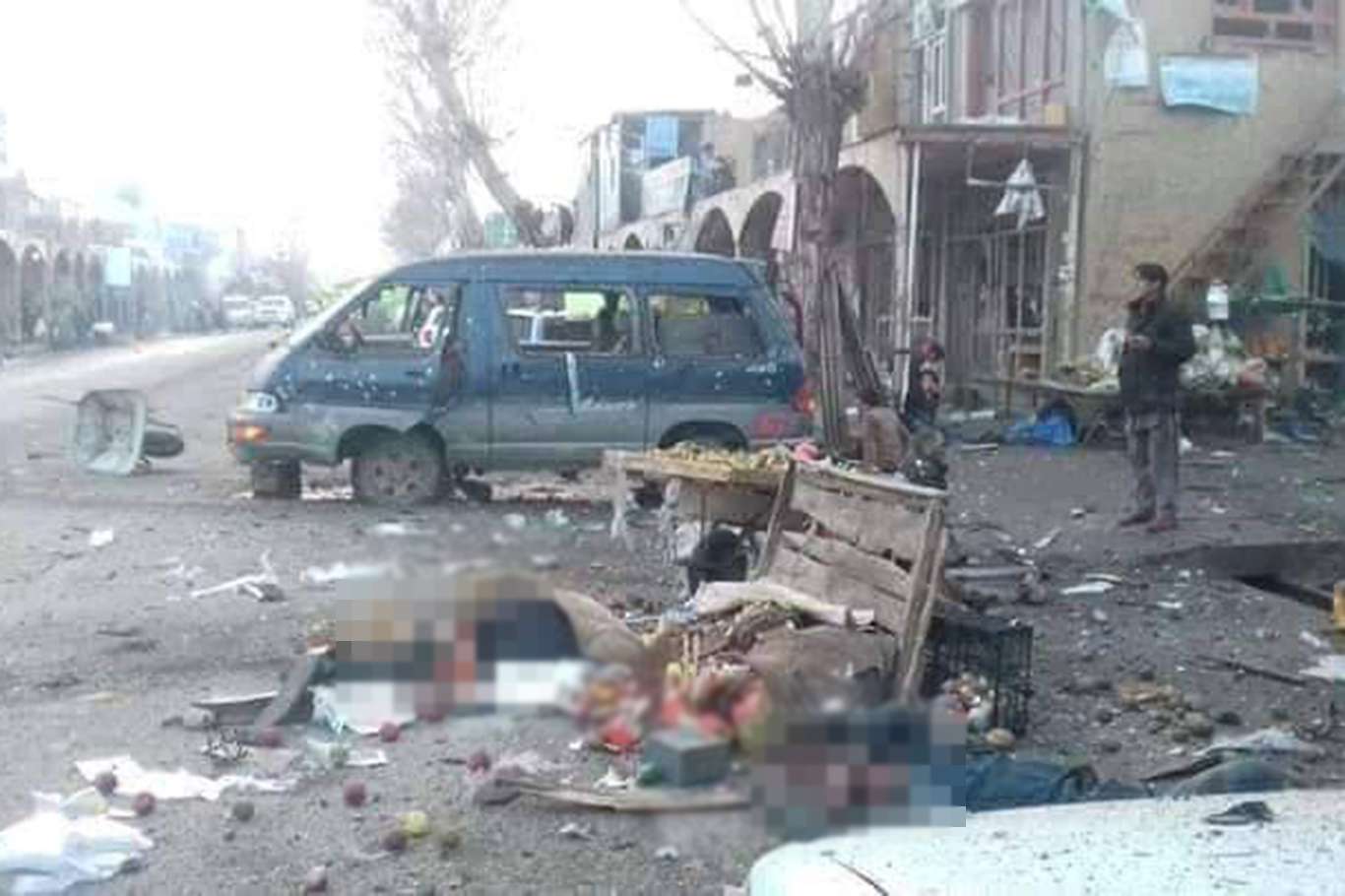 Afganistan'da pazar yerine bombalı saldırı: 14 ölü 45 yaralı  